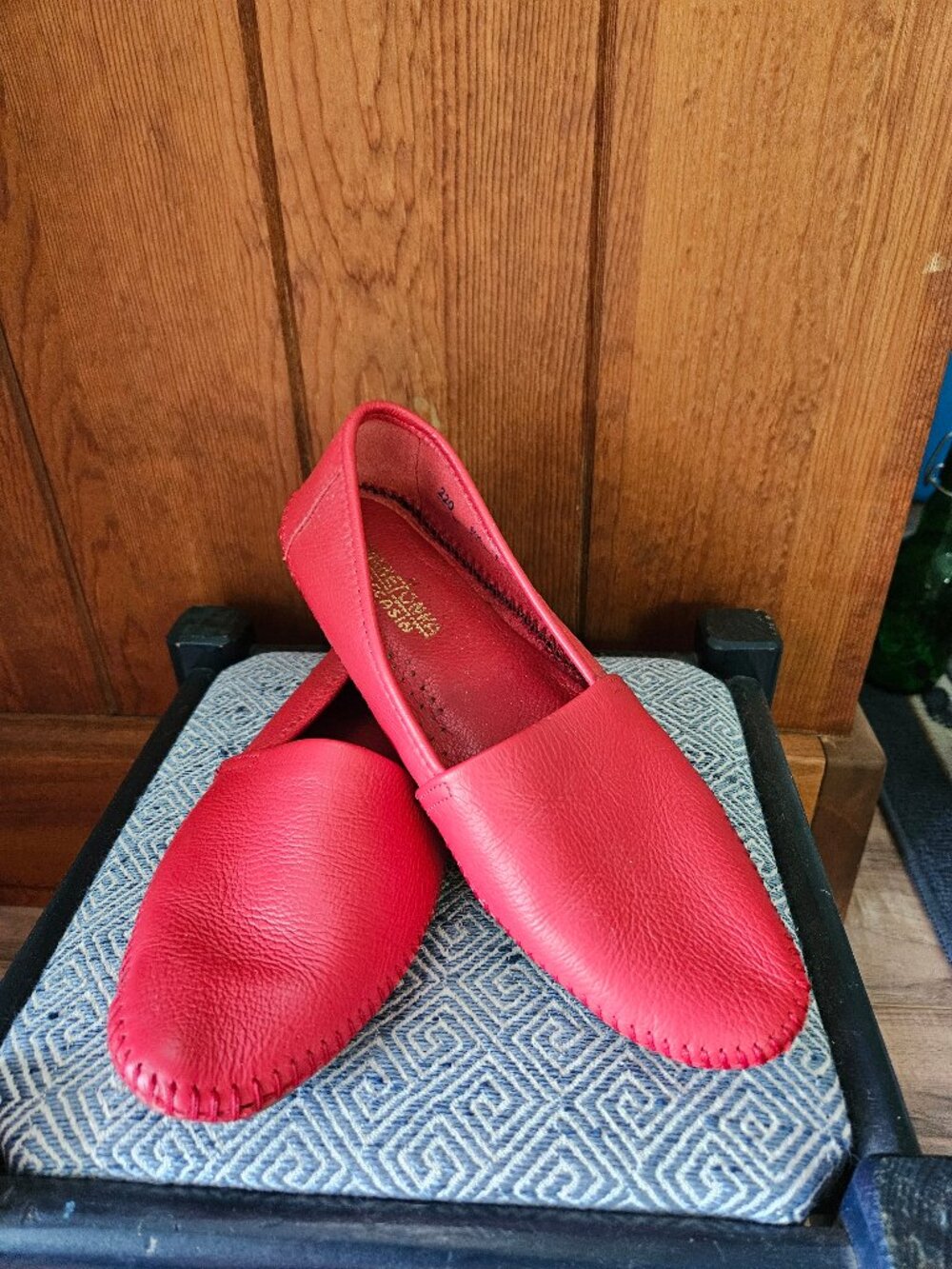 Minnetonka Red Leather Woman's Slip-ons, Size 8.5
